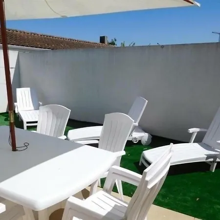 Vakantiehuis House Maisonnette Proche Du Centre Bourg 1 La Pallice