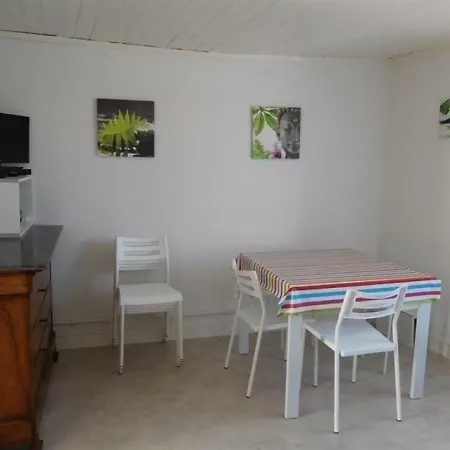 House Maisonnette Proche Du Centre Bourg 1 Vakantiehuis La Pallice